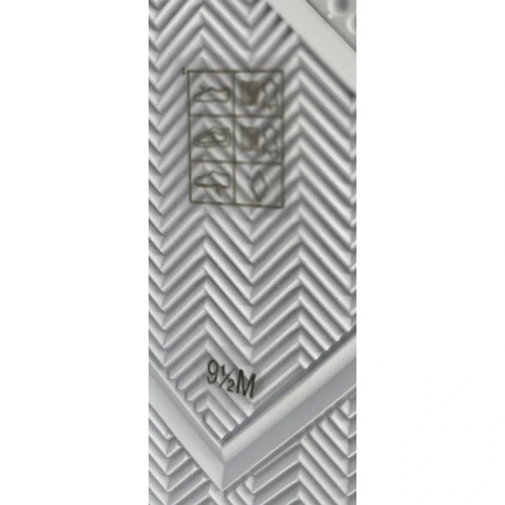 Tory Burch Howell T-Monogram Embroidered‎ Daisy Sneakers Hazel White 81296 9.5